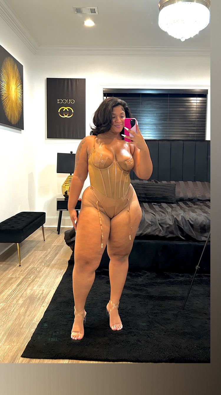 Best Facetime OnlyFans Accounts adoretranae