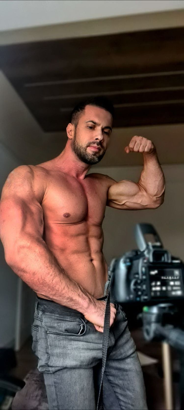 Best Cashmaster OnlyFans Accounts alphaelitxander