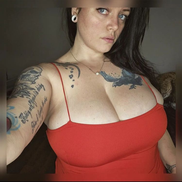 Best BWC OnlyFans Accounts applesaucebbyy