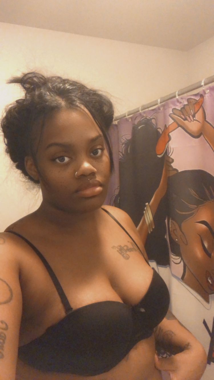 Best Aquarius OnlyFans Accounts ashleyyyyshanaee