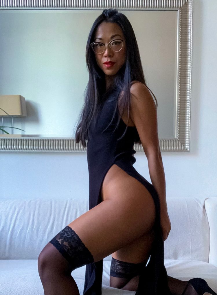 Best Foxy OnlyFans Accounts asianfoxy