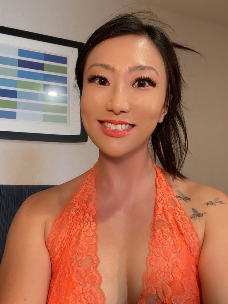 Best Airtight OnlyFans Accounts asianvixen4u