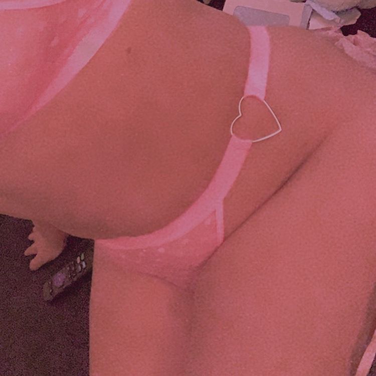 Best Marjuana OnlyFans Accounts astr0grl