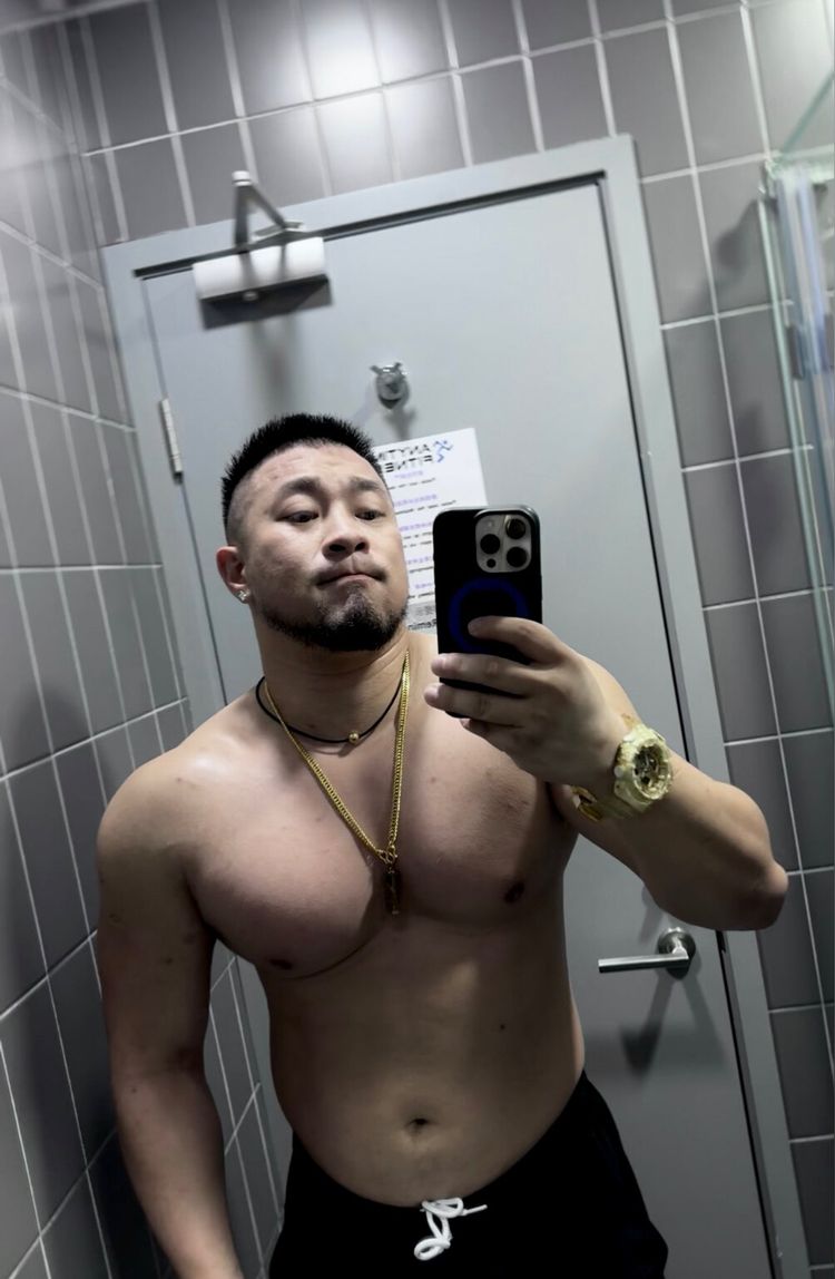 Best OnlyFans Accounts Hong Kong augustiger