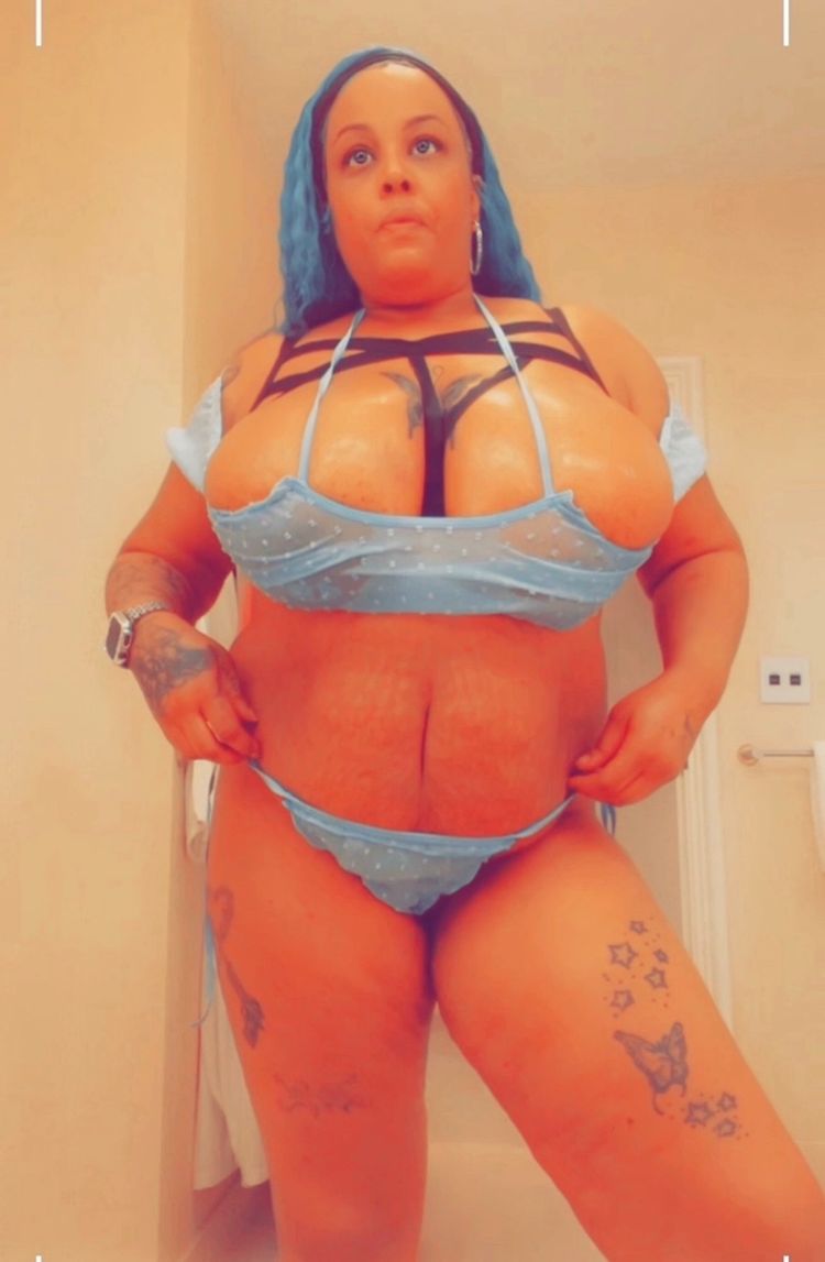 Best Babysitter OnlyFans Accounts beckybombshellxxxx