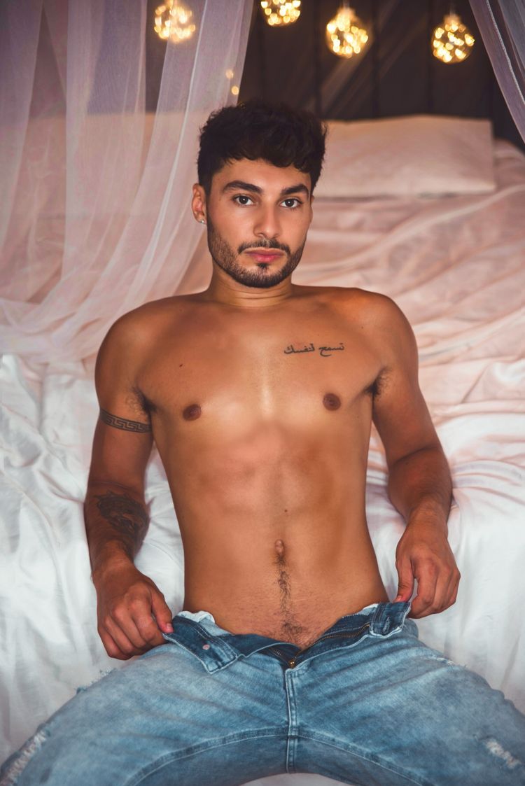 Best Bathroom OnlyFans Accounts bielhahn
