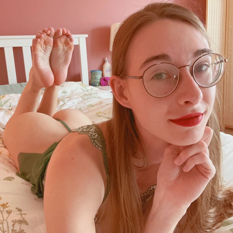 Best Legs OnlyFans Accounts blissfulellie