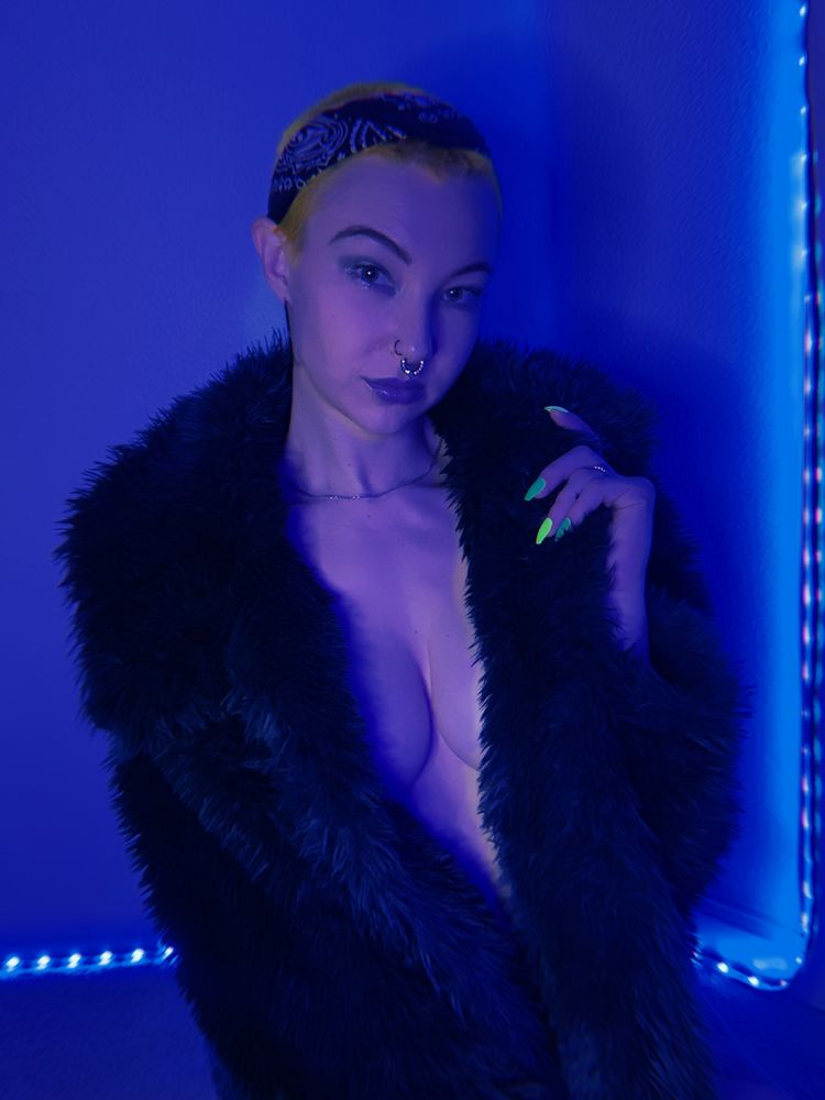 Best Bald OnlyFans Accounts bodymodbabx