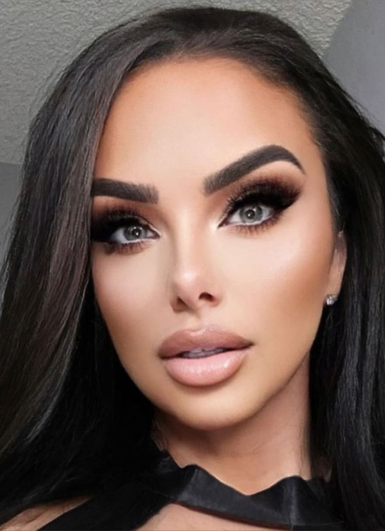 Best Bombshell OnlyFans Accounts bosnianbeautyy