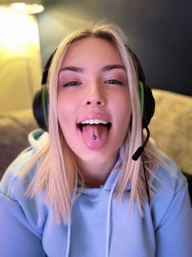 Best Male OnlyFans Accounts brandi_raeex