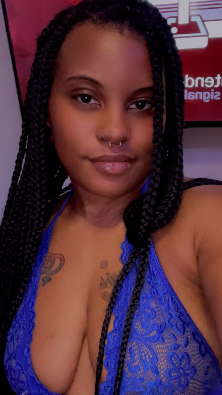 Best Solo Female OnlyFans Accounts camille2u