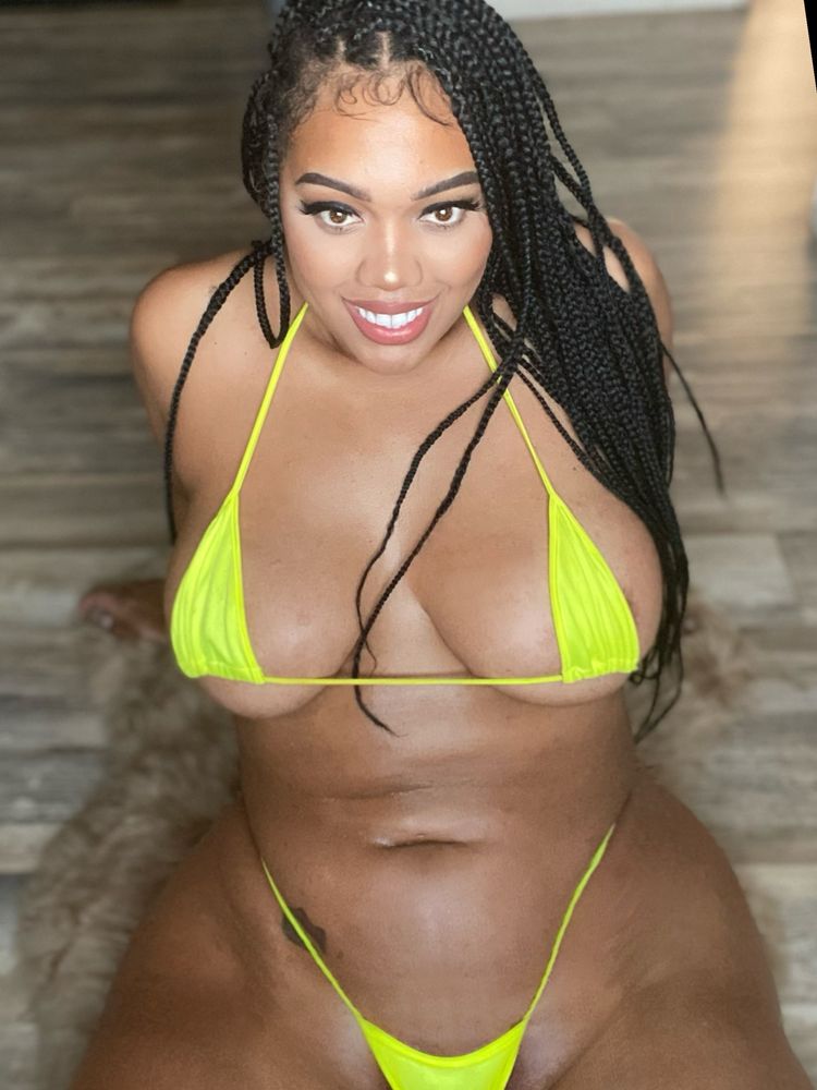 Best Fox OnlyFans Accounts chanelfoxx