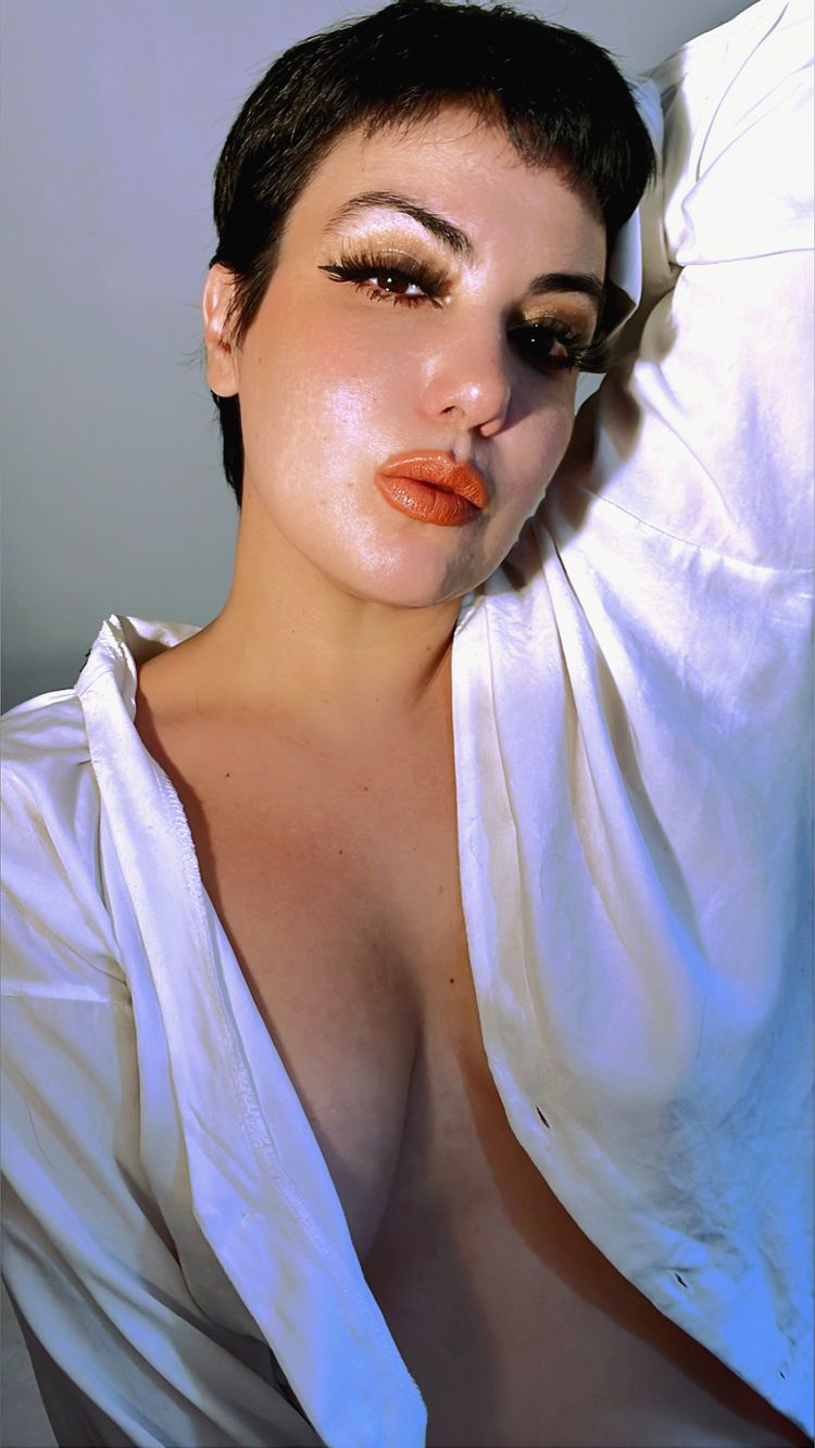 Best Kinkiest OnlyFans Accounts cherryredbomb