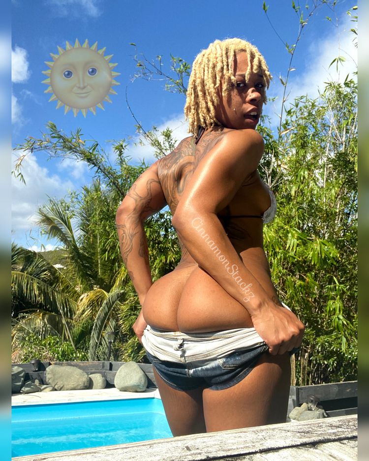 Best Freckles OnlyFans Accounts cinnstackz