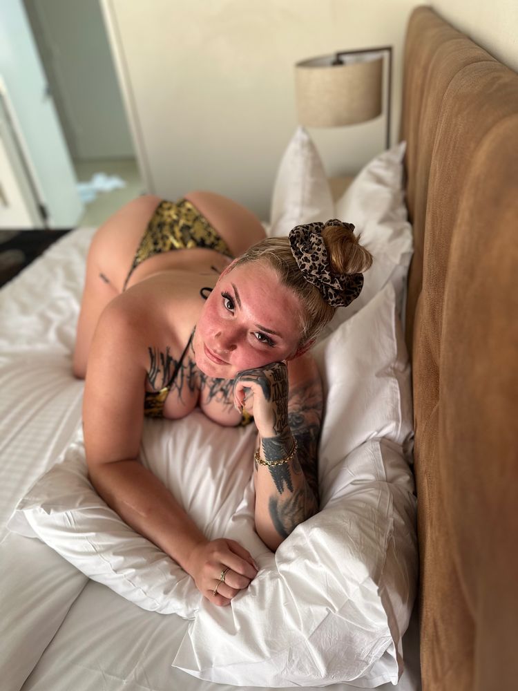 Best Coco OnlyFans Accounts coco_chanel42011