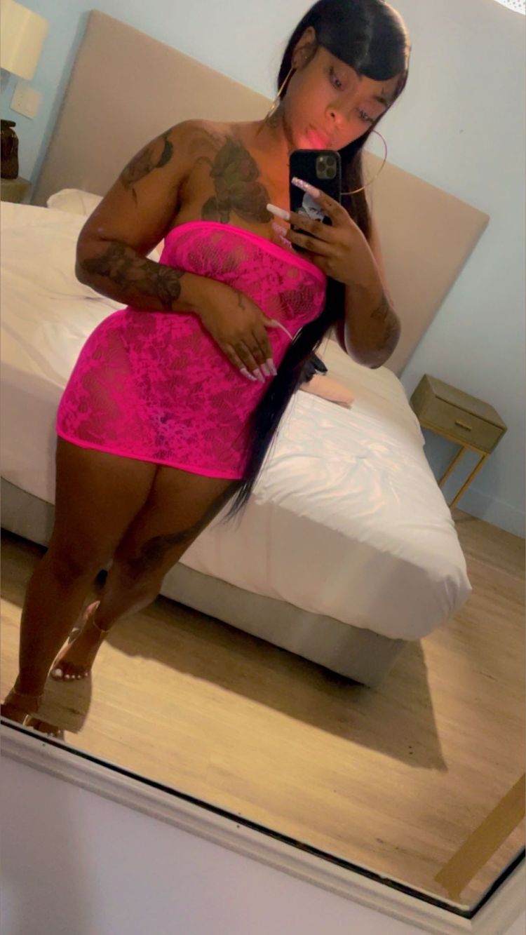 Best Pretty Toes OnlyFans Accounts creamandwater