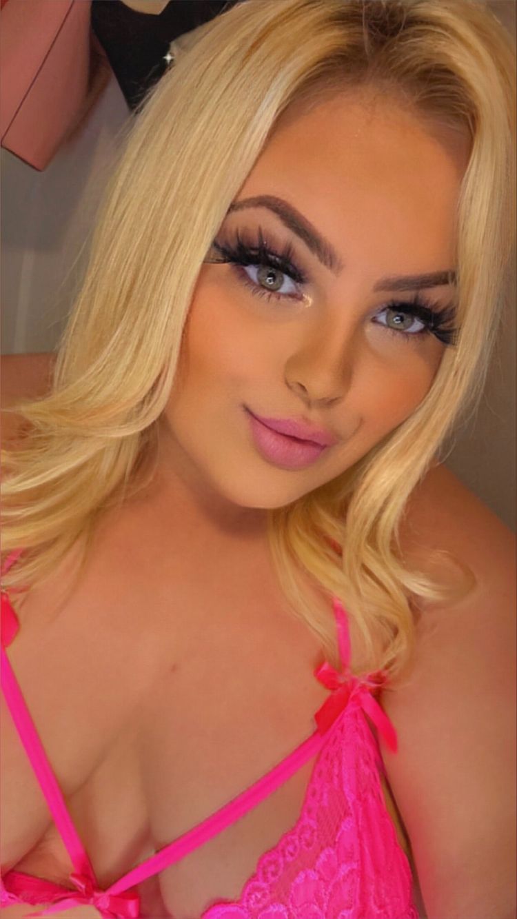 Best Chubby OnlyFans Accounts creamykatexo