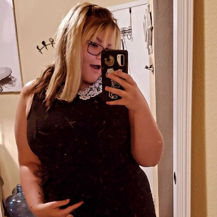 Best Pansexual OnlyFans Accounts curvy_chick10