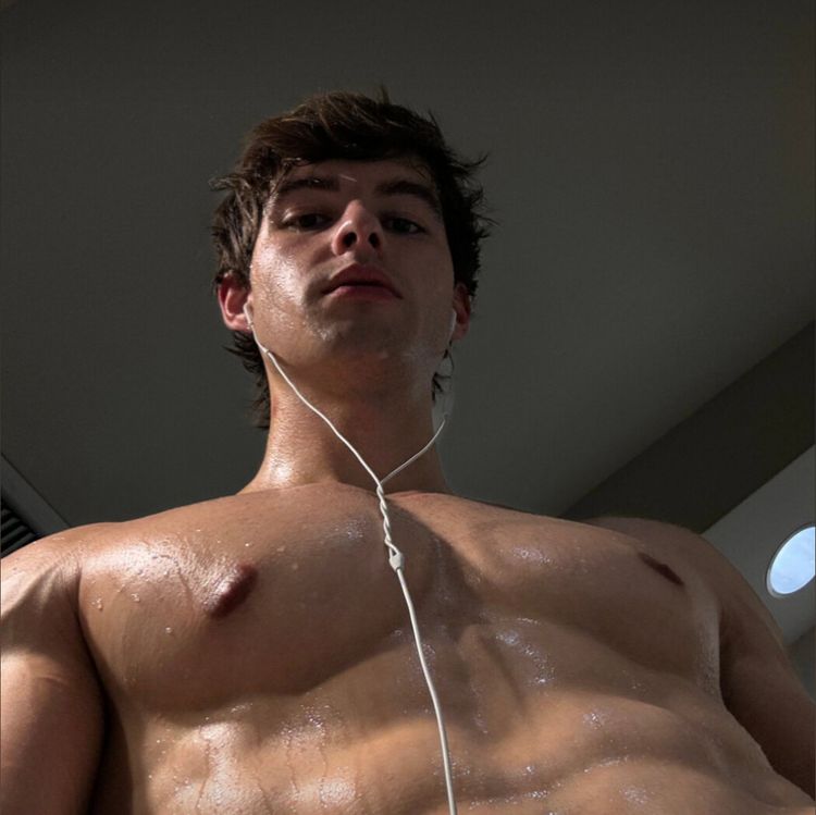 Best Gaming OnlyFans Accounts darrelljones