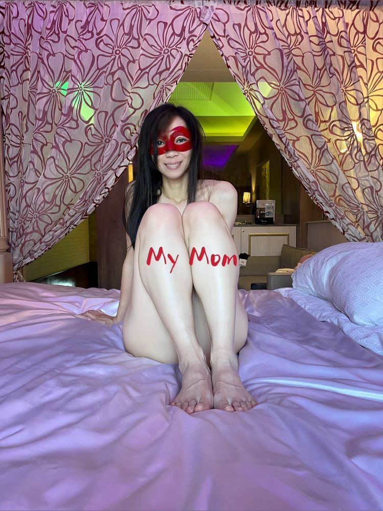 Best OnlyFans Accounts Taiwan desiresink