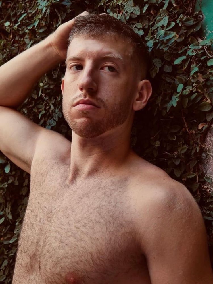 Best Spit Roast OnlyFans Accounts domfurey