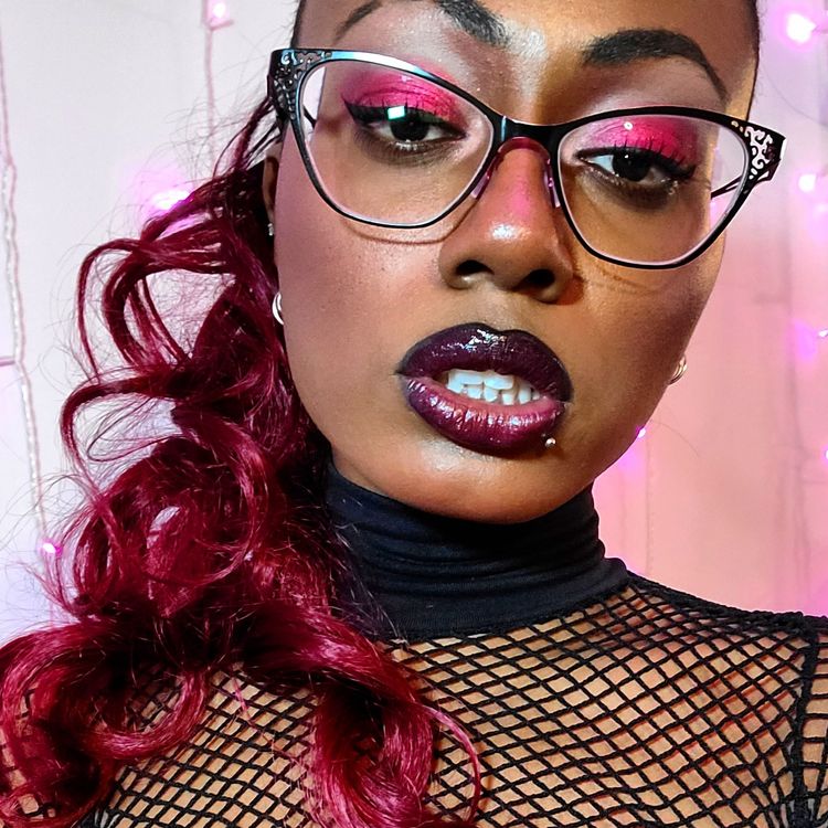 Best Nonbinary OnlyFans Accounts dreadfuldamsel