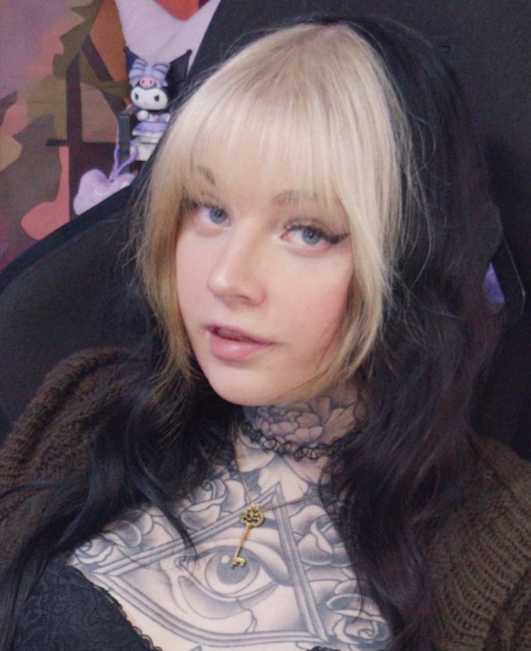 Best TGirl OnlyFans Accounts emilypiexo