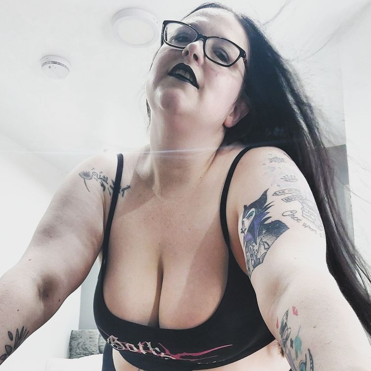 Best Spanking OnlyFans Accounts emmaceleste