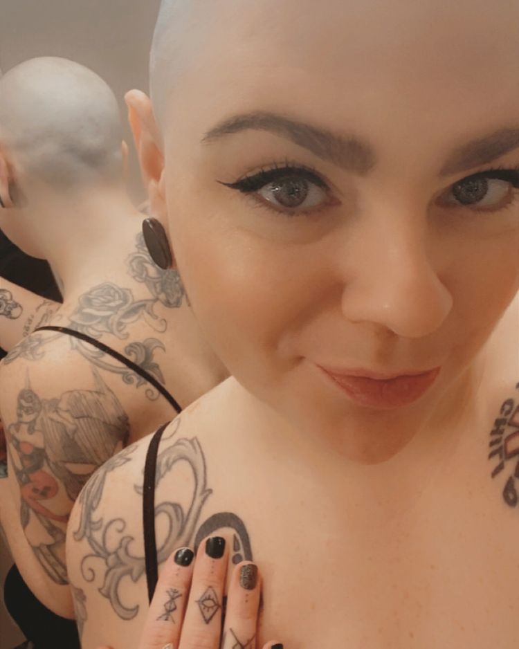 Best Bald OnlyFans Accounts emoashley