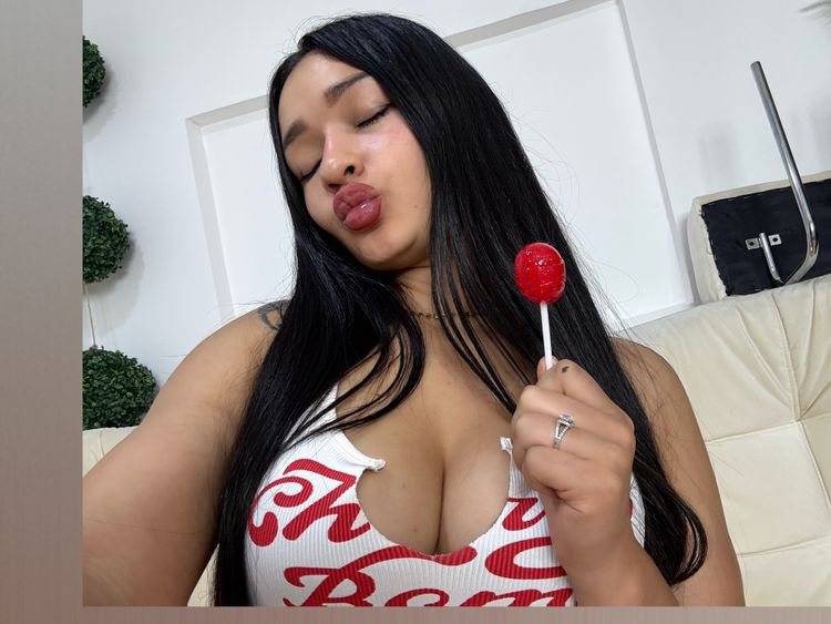Best Kisses OnlyFans Accounts enyely211