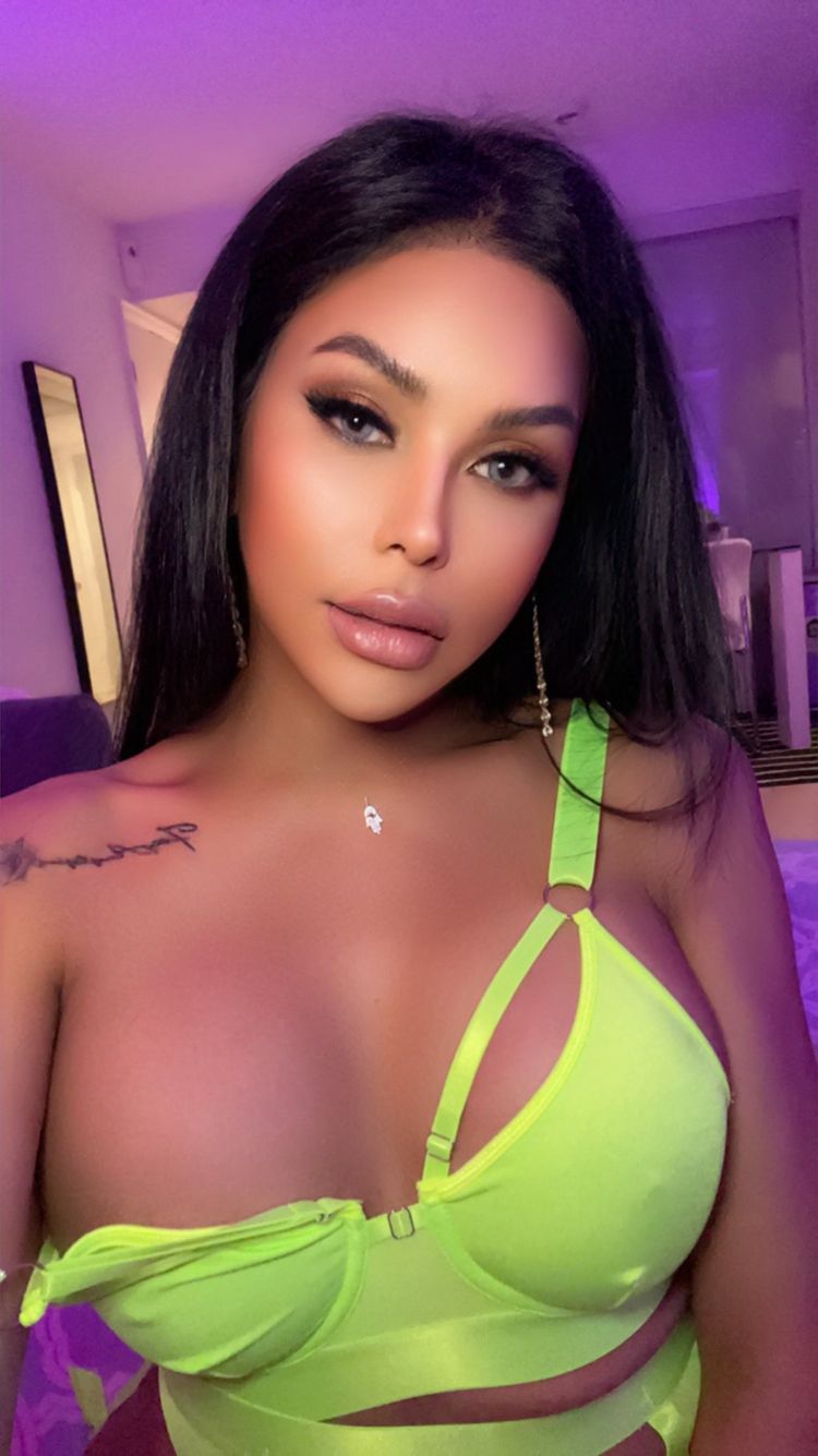 Best Foxy OnlyFans Accounts exoticfoxyanastasia