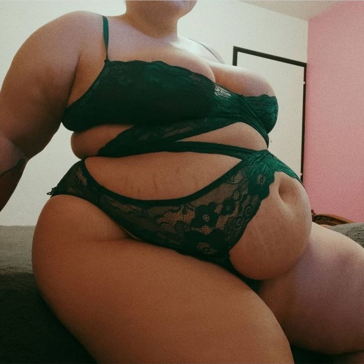 Best Gainer OnlyFans Accounts fatty.b.b