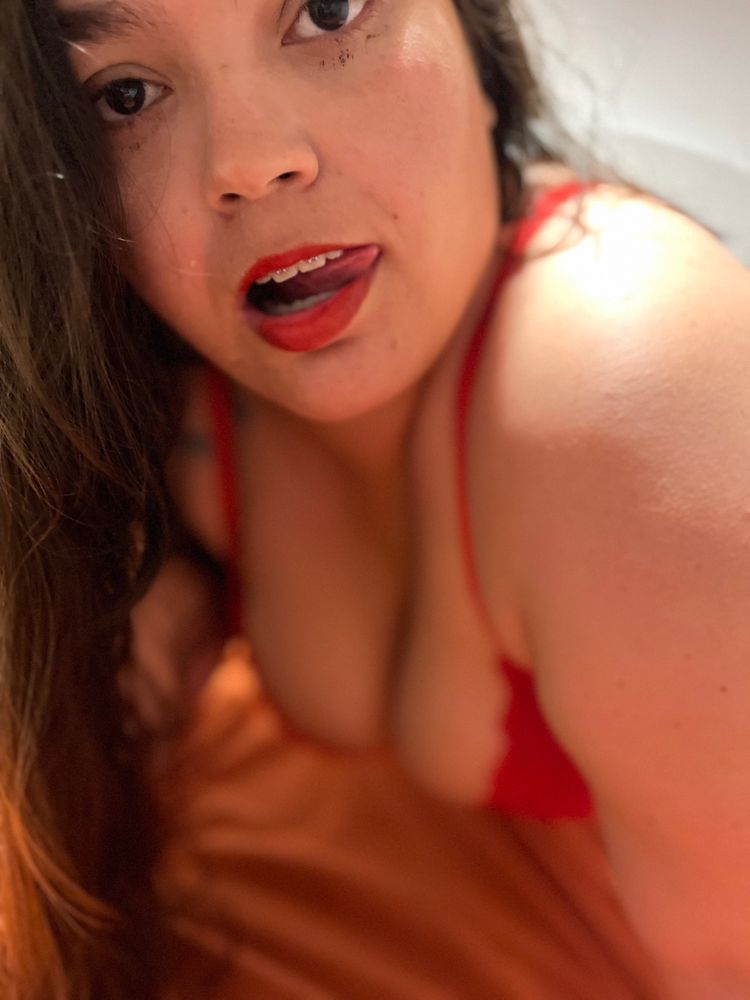 Best Brown Eyes OnlyFans Accounts feetqueensexvip