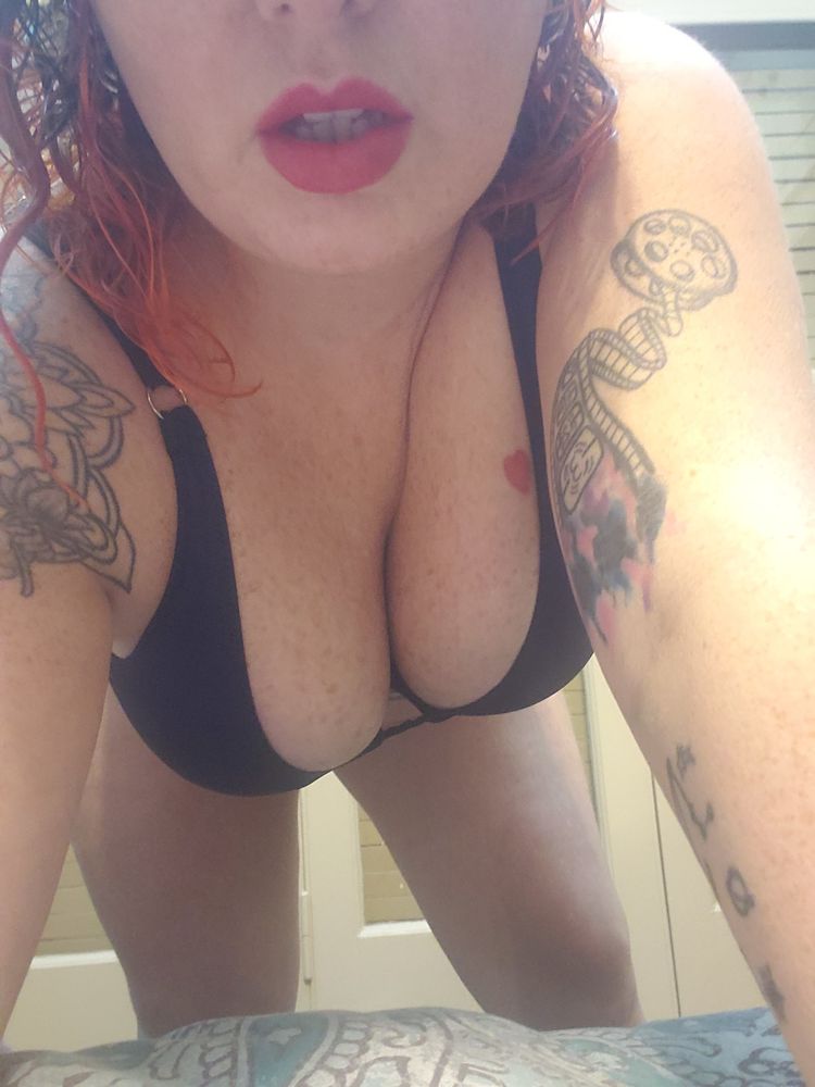 Best Golden Shower OnlyFans Accounts gigired