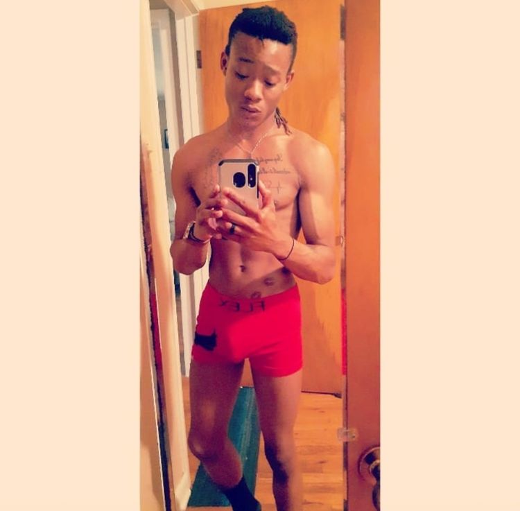 Best Bathroom OnlyFans Accounts goldenprinccee