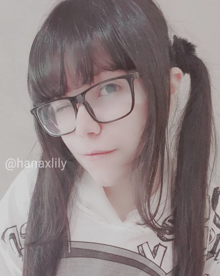 Best Small Tits OnlyFans Accounts hanaxlily
