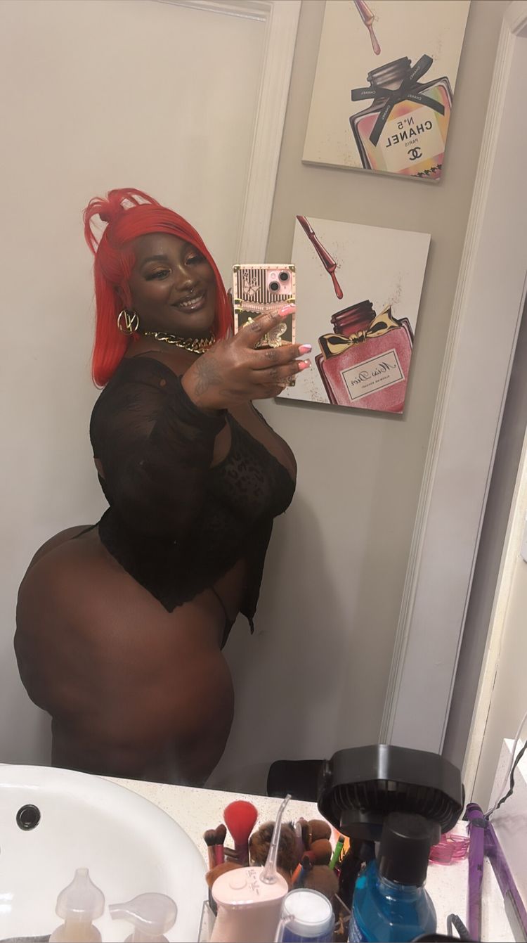 Best Bae OnlyFans Accounts hersheychewy24
