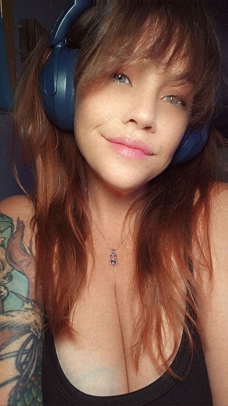 Best Webcam OnlyFans Accounts home_made_honey