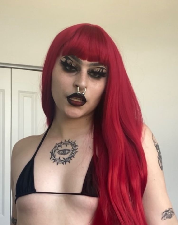 Best Trans OnlyFans Accounts illiteracy4me