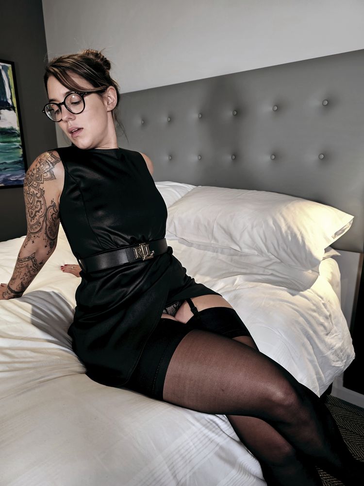 Best BBC OnlyFans Accounts innocenthotwifexxx