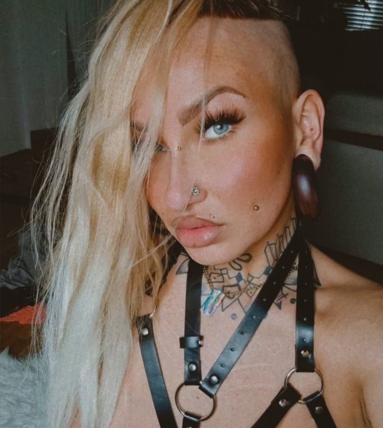 Best Genie OnlyFans Accounts insel_amazone