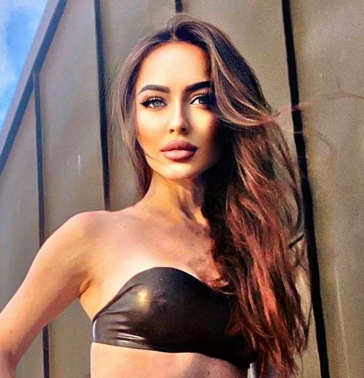 Best OnlyFans Accounts Spain israelimistress