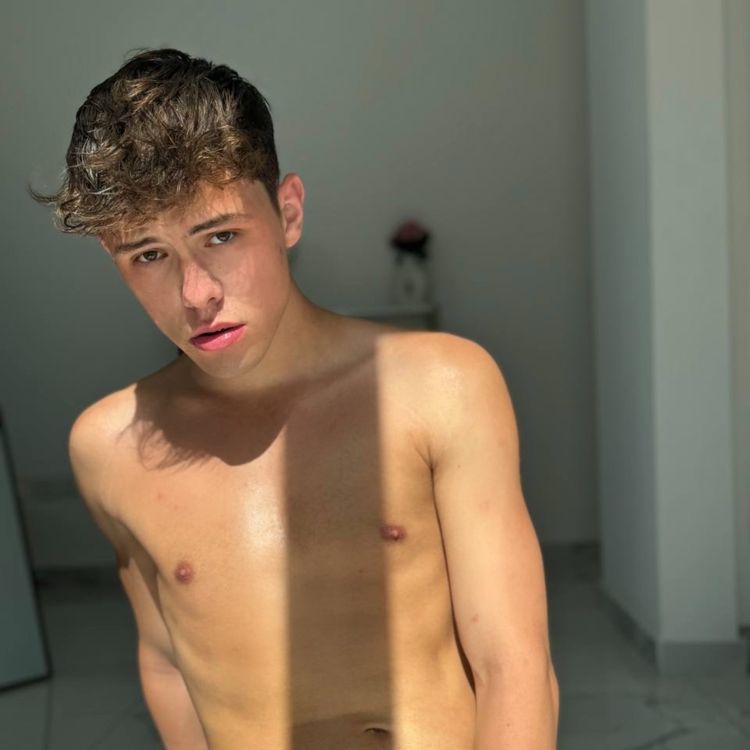 Best Twink OnlyFans Accounts jackdavis