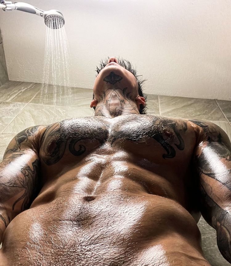 Best OnlyFans Accounts Canada jakipz