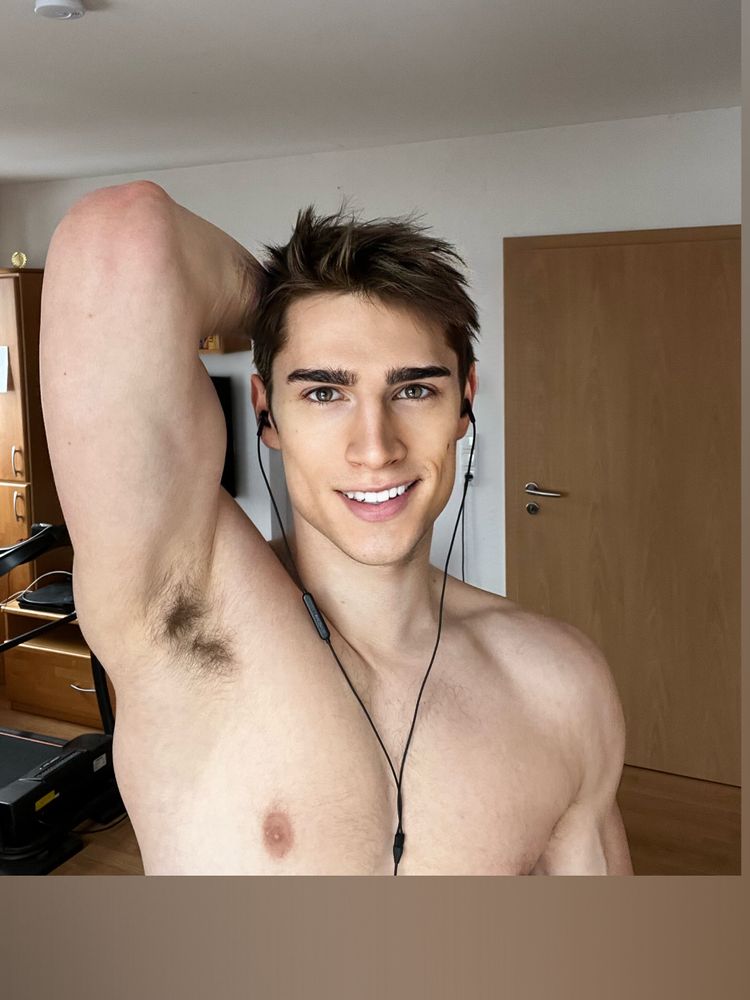 Best Muscle OnlyFans Accounts jonasheim