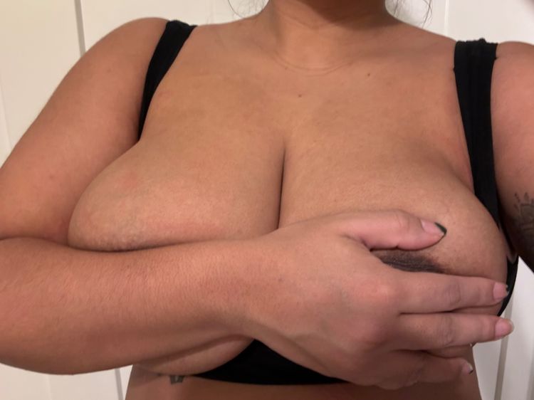 Best Lactating OnlyFans Accounts juicyjulesss
