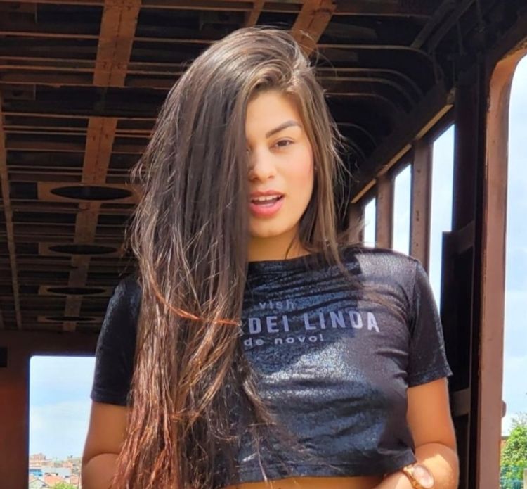 Best OnlyFans Accounts Brazil kazakiluana
