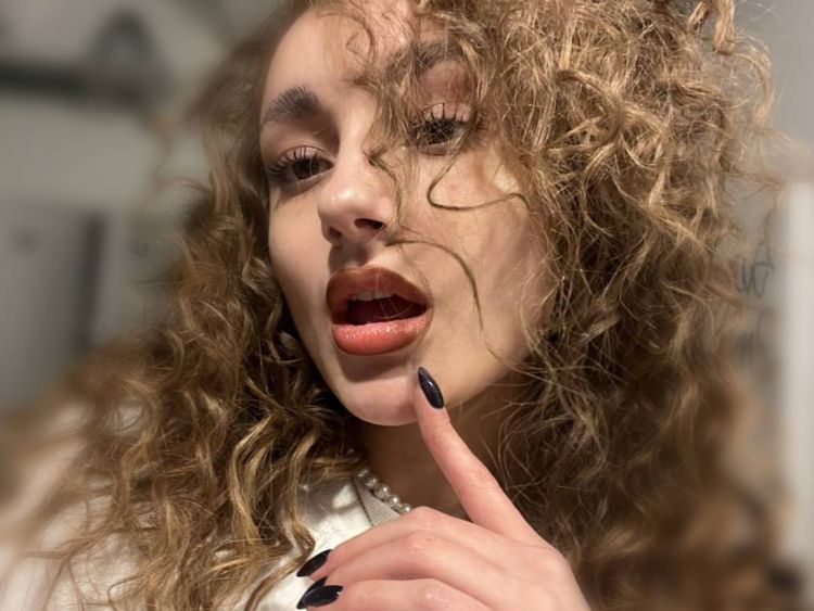 Best Fairy OnlyFans Accounts kelly_y