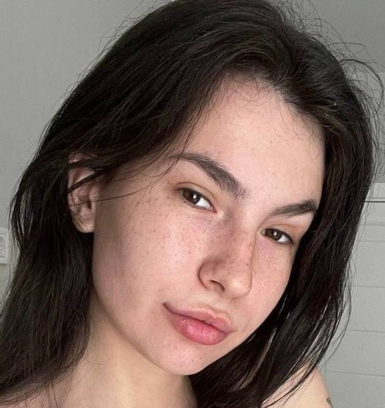 Best Freckles OnlyFans Accounts kim_moor