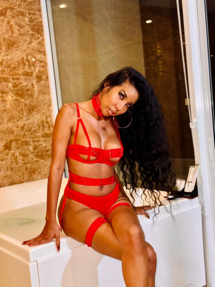 Best Ladyboy OnlyFans Accounts ladyboyshasha